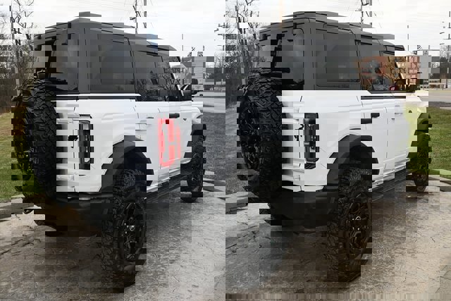 Used 2023 Ford Bronco Wildtrak image 5