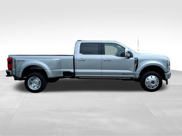 Used 2024 Ford F450 Platinum w/ FX4 Off-Road Package AWD/4WD image 9