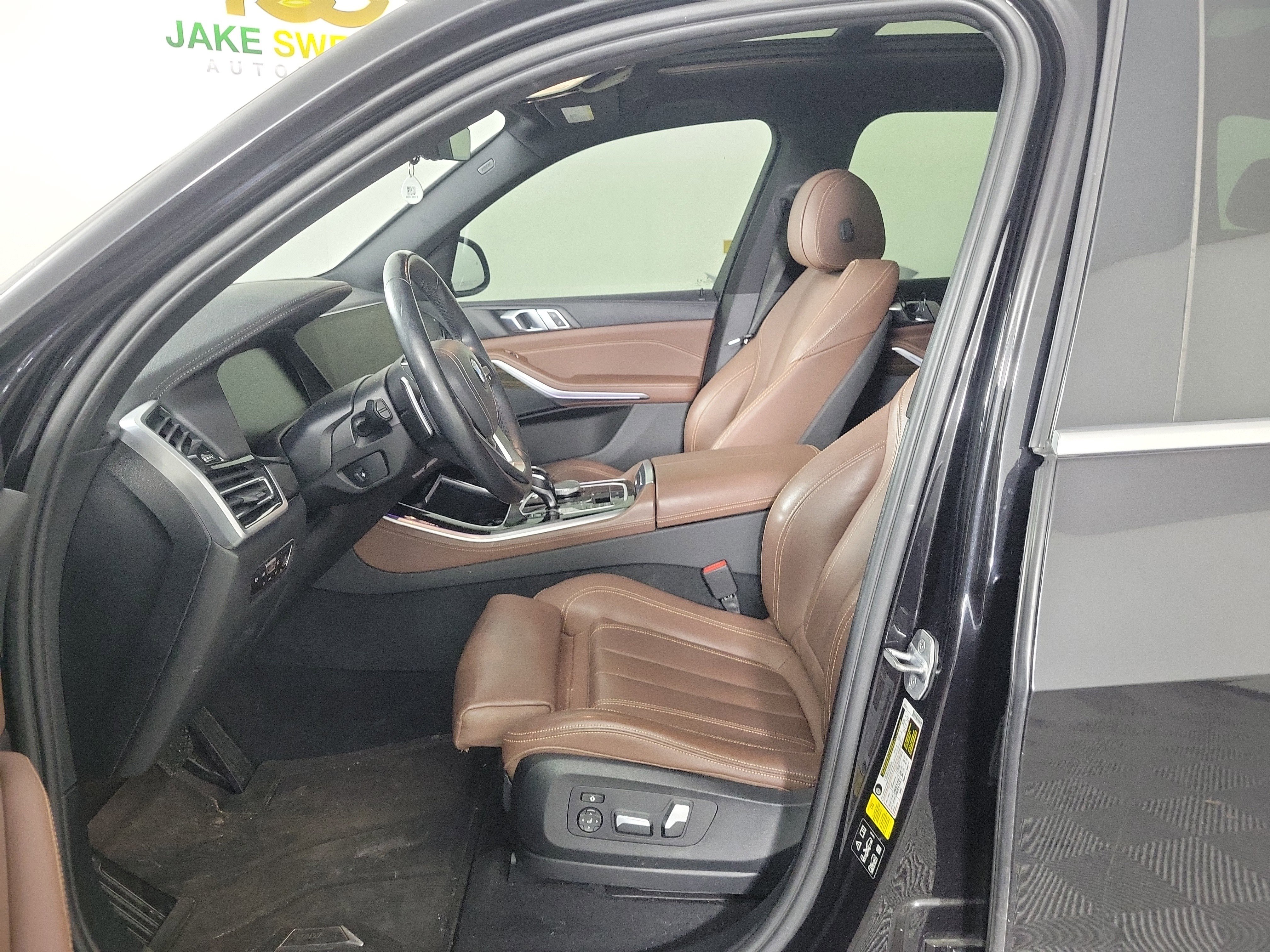 Used 2020 BMW X5 xDrive40i w/ Convenience Package AWD/4WD image 5