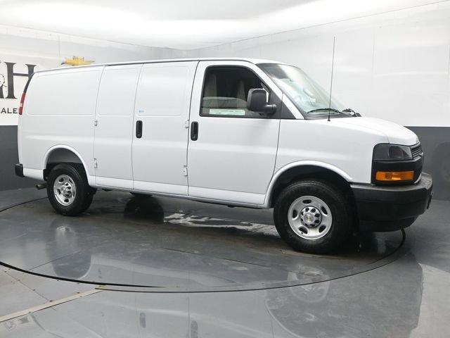 New 2026 Chevrolet Express 2500 image 6