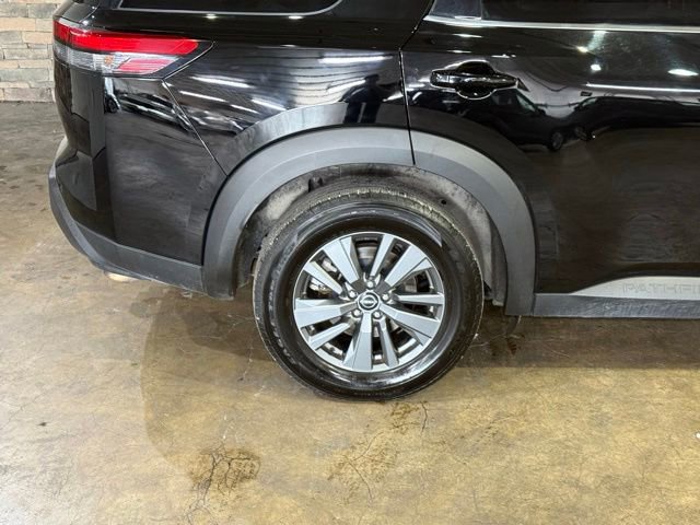 Certified 2023 Nissan Pathfinder SV AWD/4WD image 5
