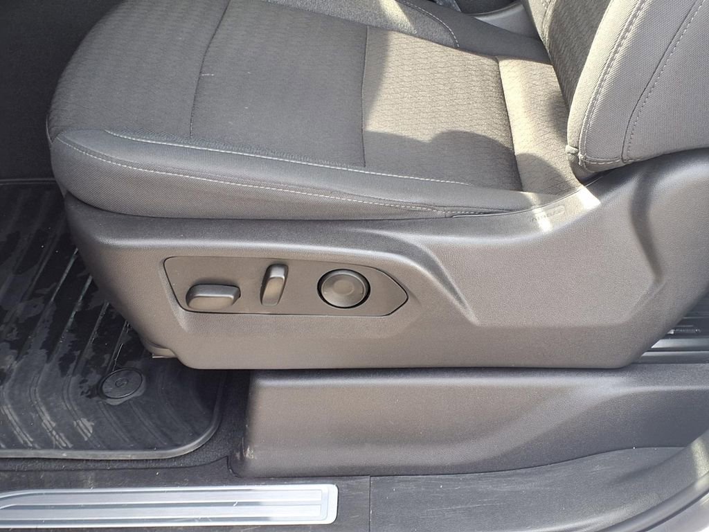 Used 2025 GMC Sierra 1500 SLE image 19