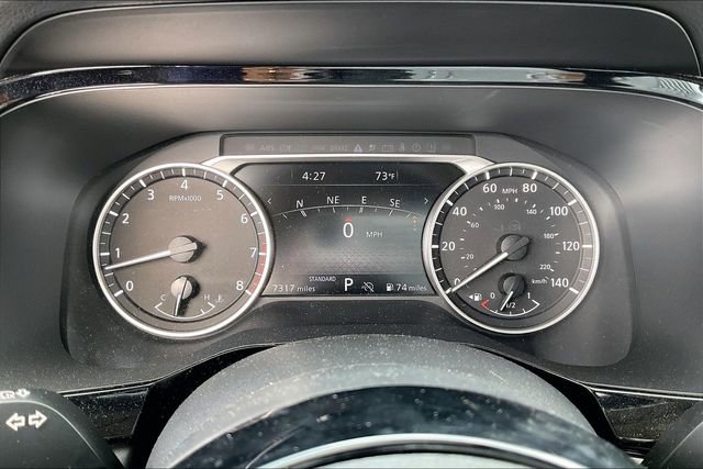 Used 2025 Nissan Pathfinder SL w/ SL Premium Package FWD image 10