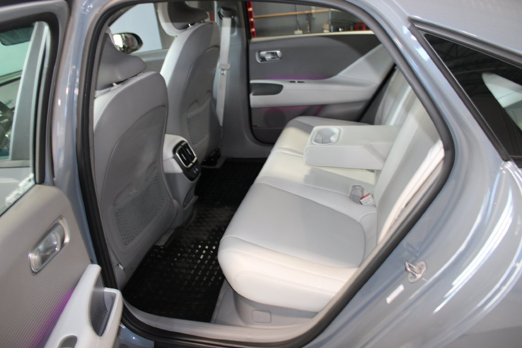 Used 2023 Hyundai Ioniq 6 SEL AWD/4WD image 11