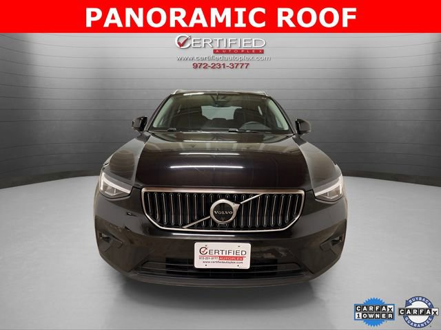 Used 2025 Volvo XC40 B5 Plus image 2