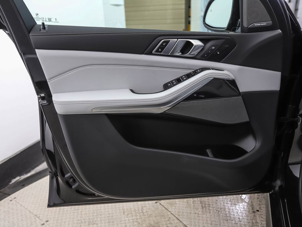 New 2026 BMW X5 xDrive40i image 9