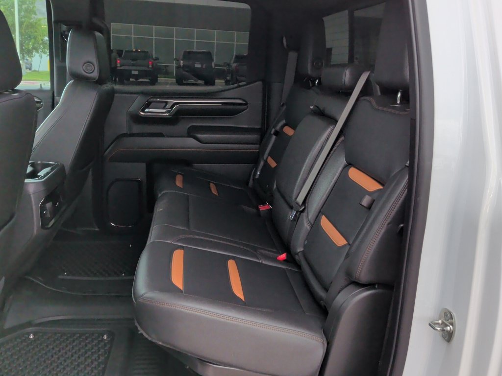 Used 2024 GMC Sierra 1500 AT4 w/ Technology Package AWD/4WD image 37