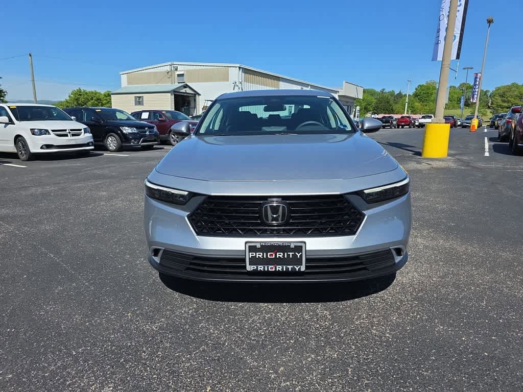 Used 2023 Honda Accord EX image 4
