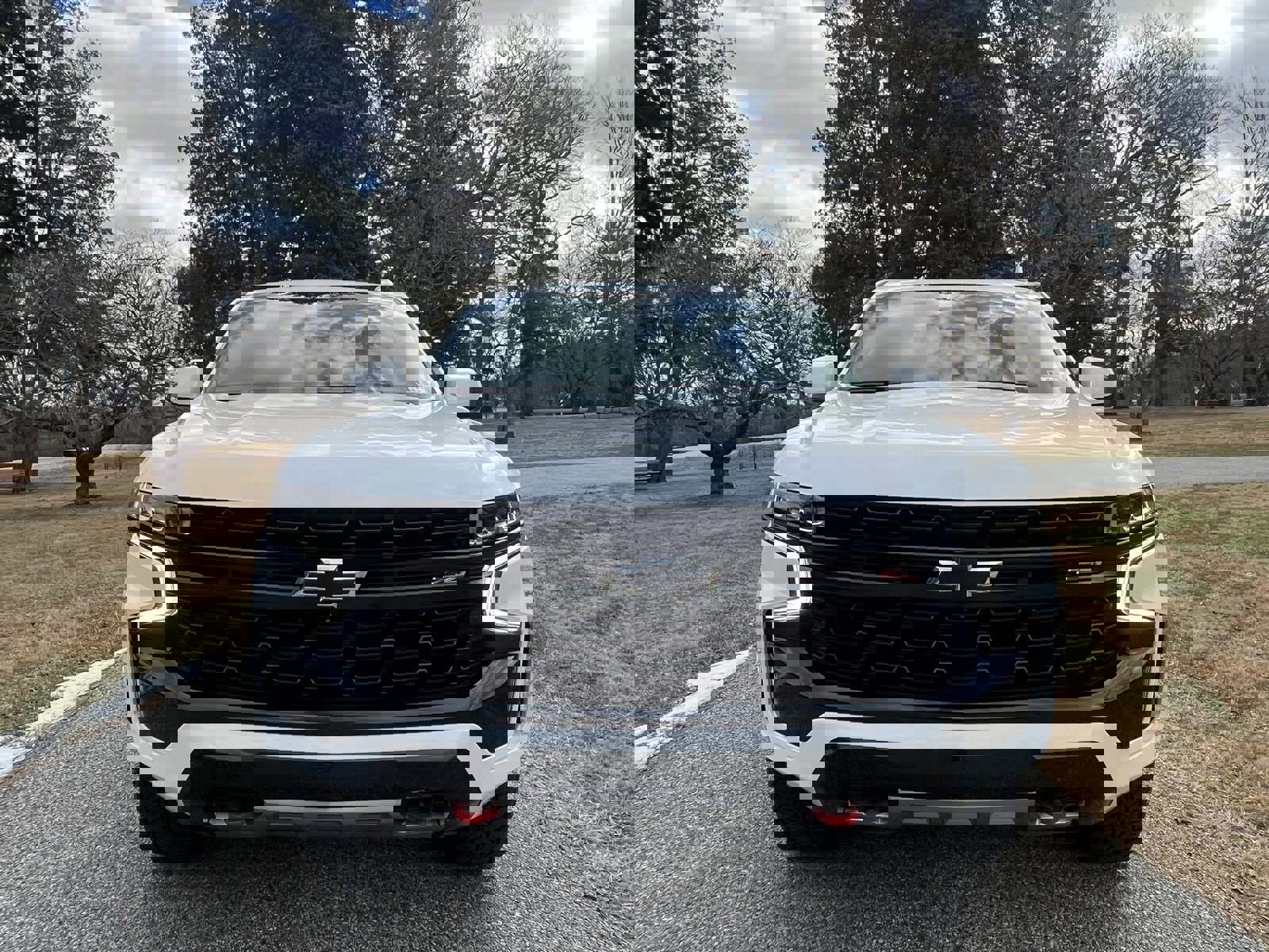 Used 2023 Chevrolet Suburban Z71 w/ Luxury Package image 3