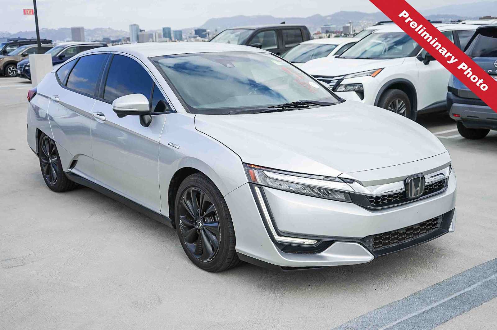 Used 2018 Honda Clarity Touring image 3