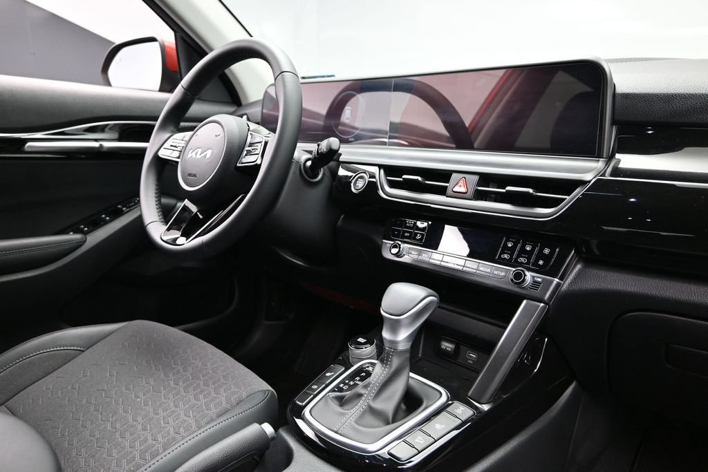 Used 2024 Kia Seltos X-Line AWD/4WD image 11