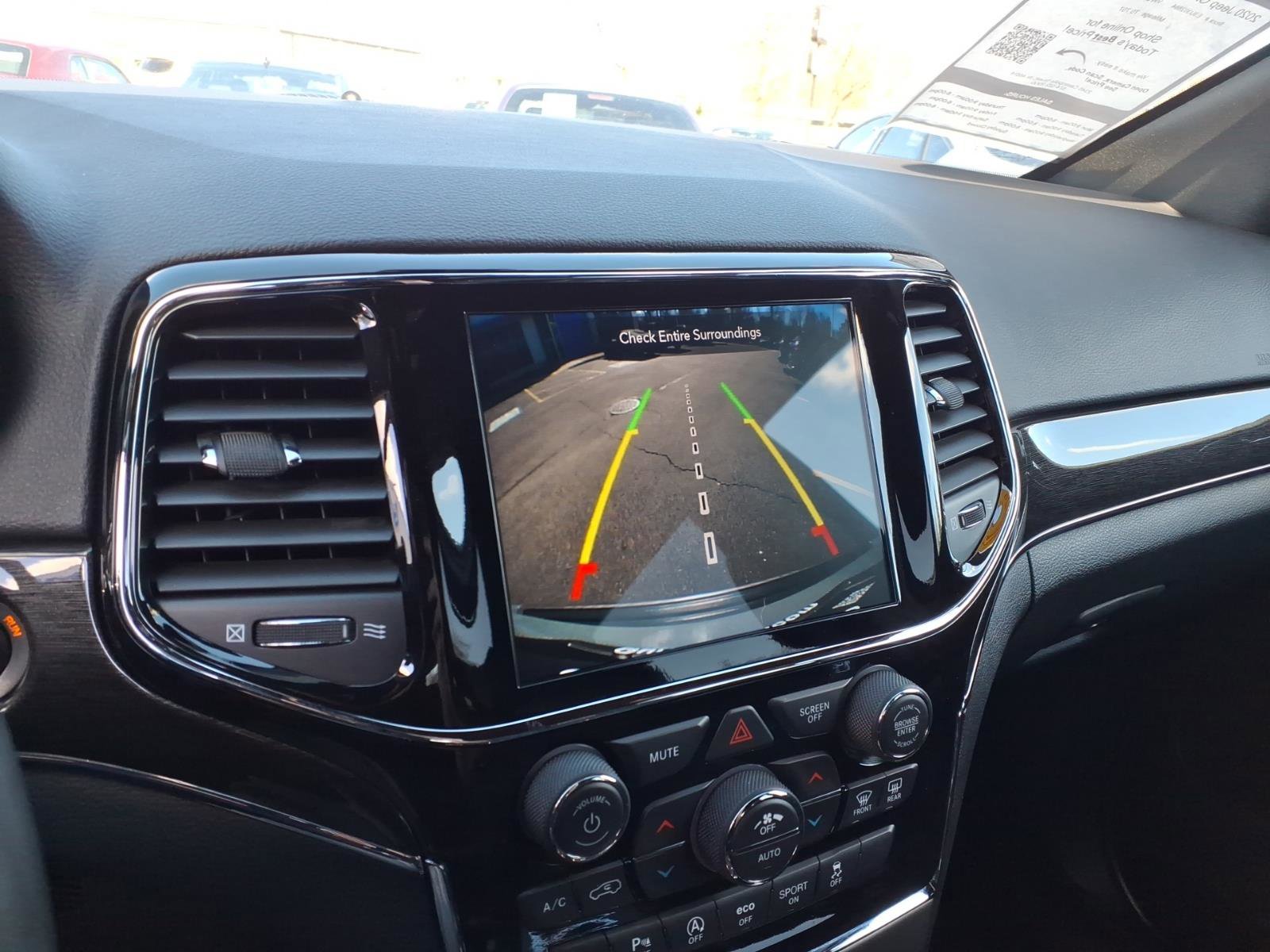 Used 2020 Jeep Grand Cherokee Trailhawk w/ Trailhawk Luxury Group AWD/4WD image 19