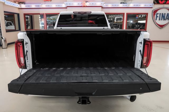 Used 2022 GMC Sierra 3500 Denali AWD/4WD image 8