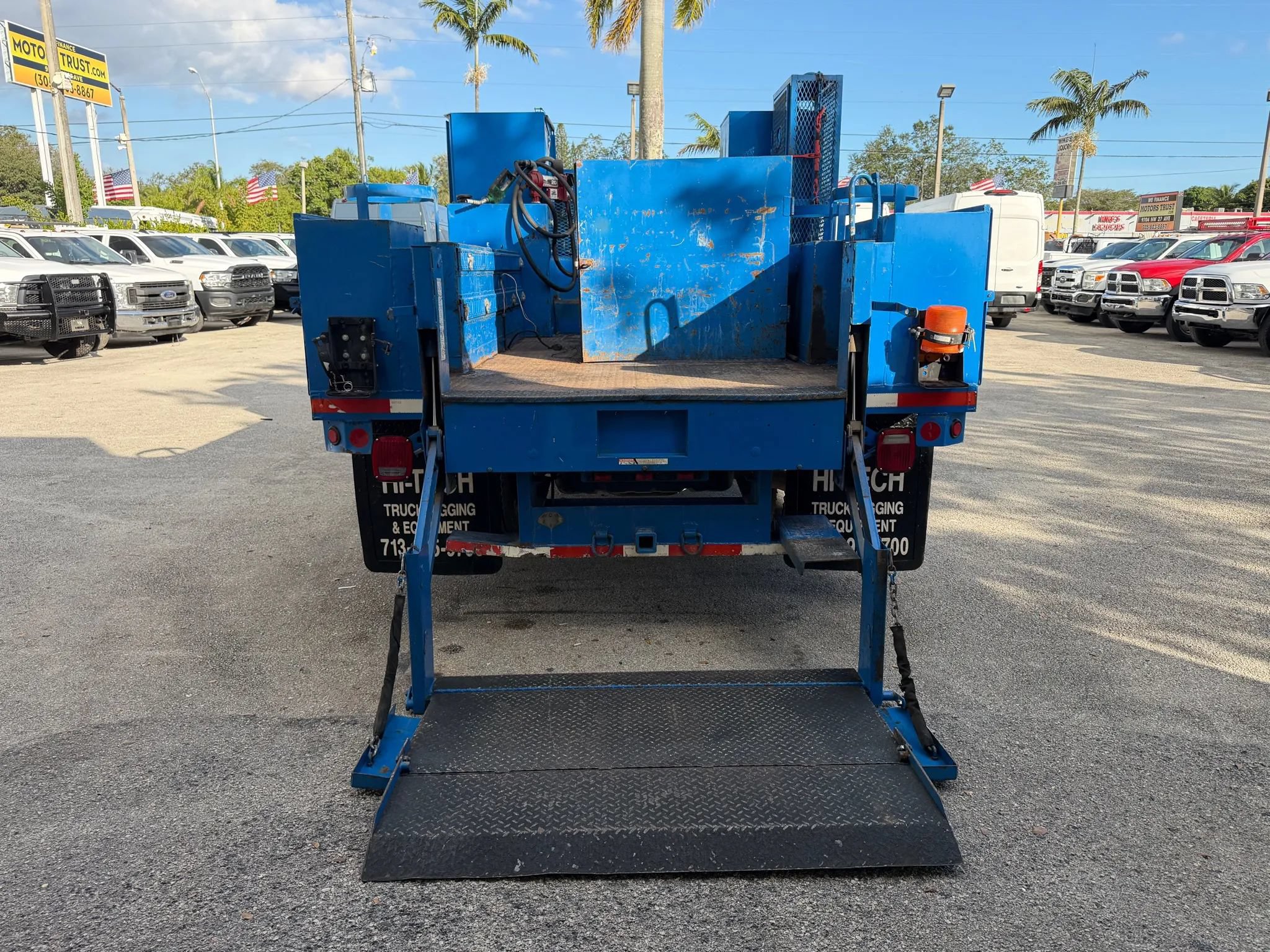 Used 2017 Ford F550 2WD Crew Cab Super Duty w/ Power Equipment Group image 5