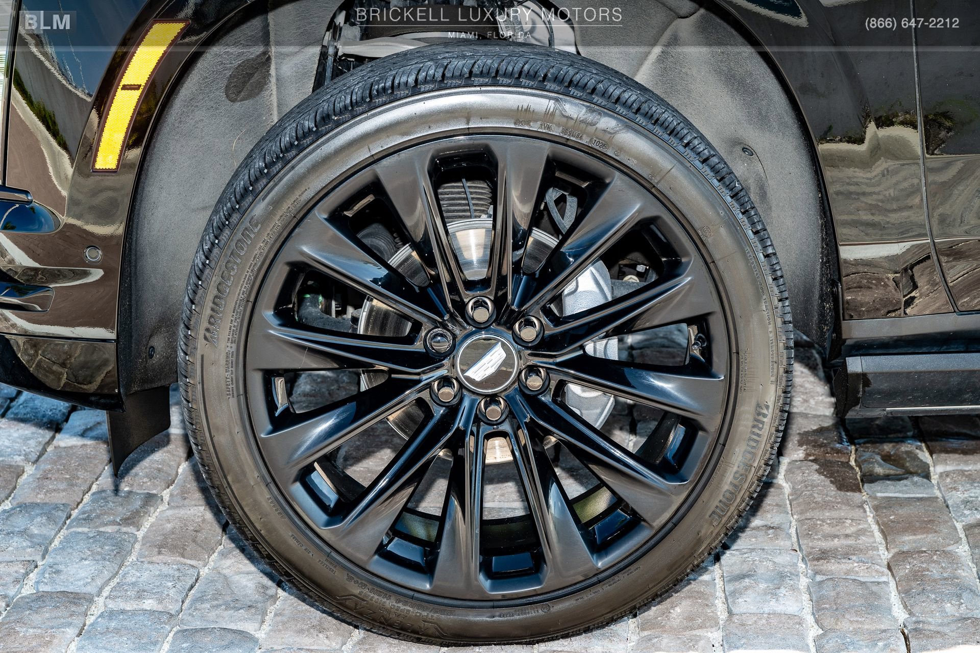 Used 2026 Cadillac Escalade Platinum Sport w/ LPO, ONYX Package AWD/4WD image 40