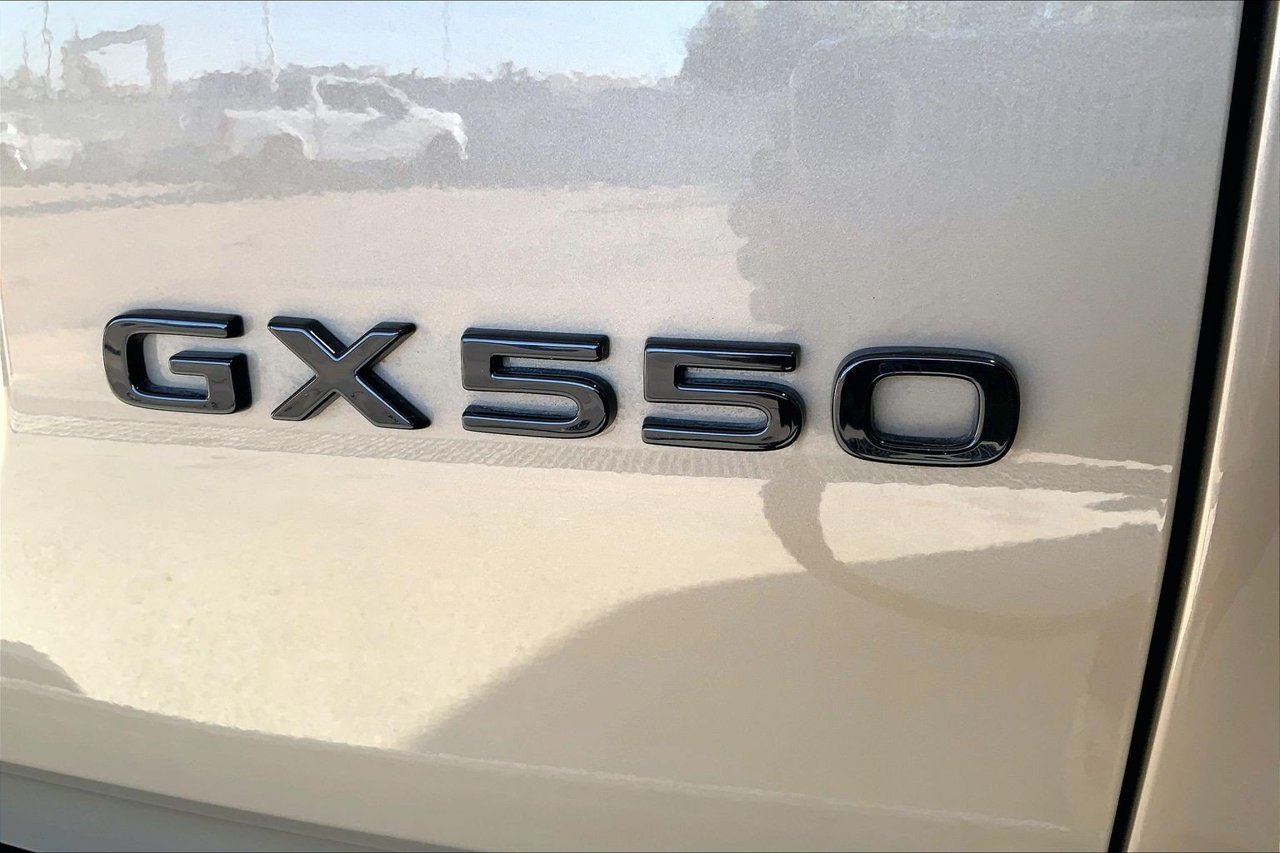 Used 2026 Lexus GX 550 AWD/4WD image 30