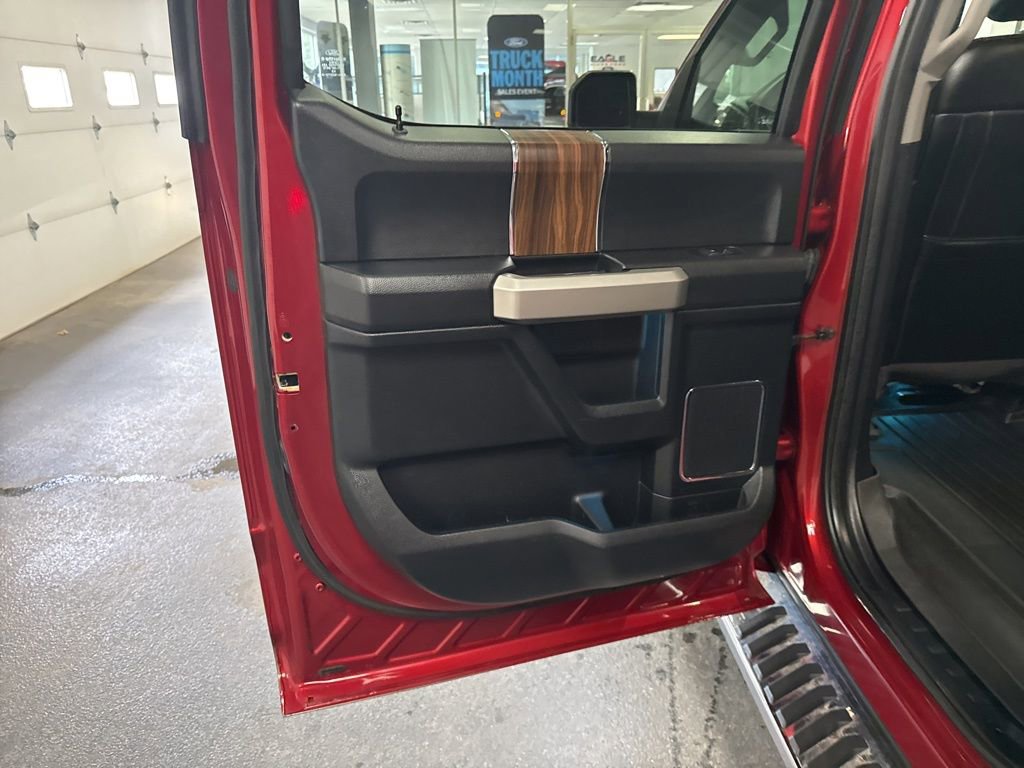 Used 2016 Ford F150 Lariat image 30