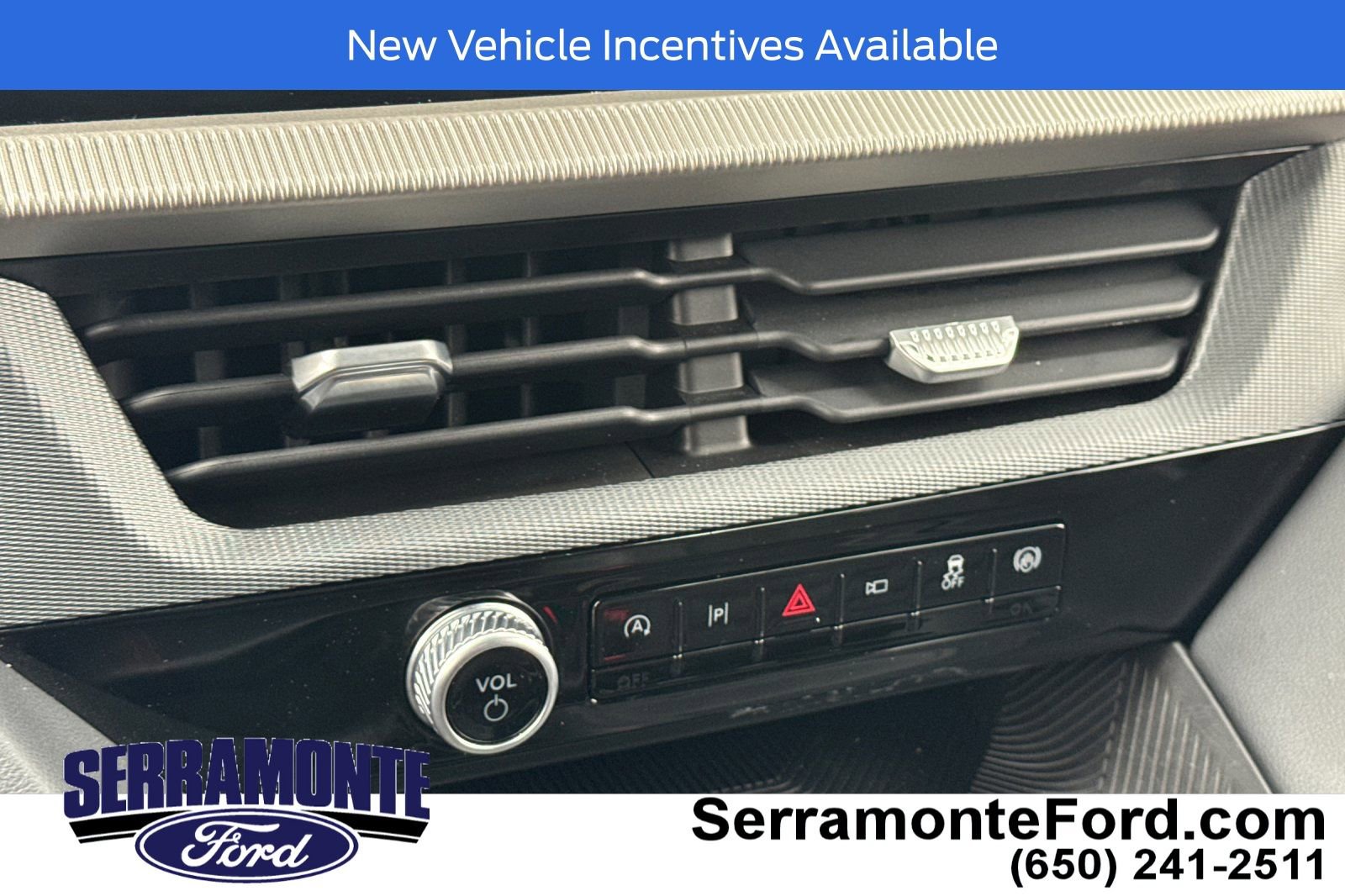 Used 2026 Ford Explorer ST-Line w/ ST-Line Street Pack AWD/4WD image 22