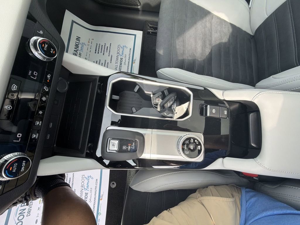 New 2026 Mitsubishi Outlander SE AWD/4WD image 20