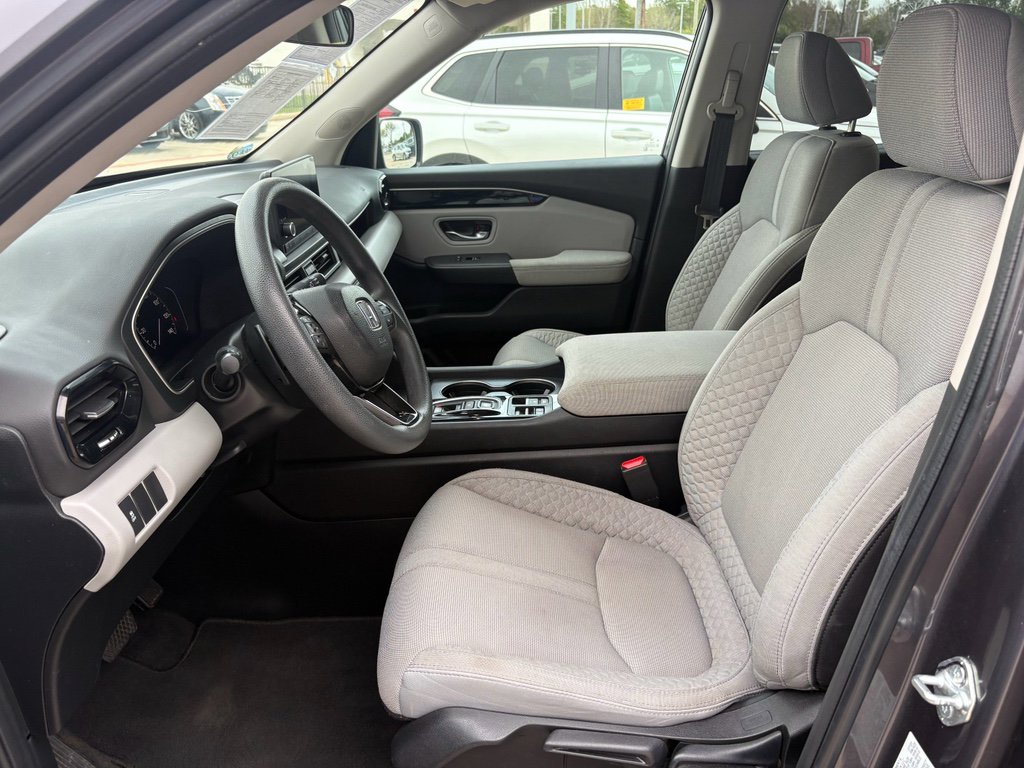 Certified 2023 Honda Pilot LX image 10
