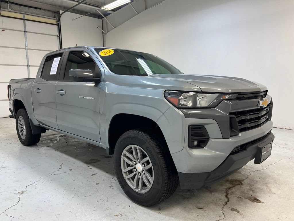 Used 2024 Chevrolet Colorado LT w/ LT Convenience Package RWD image 8