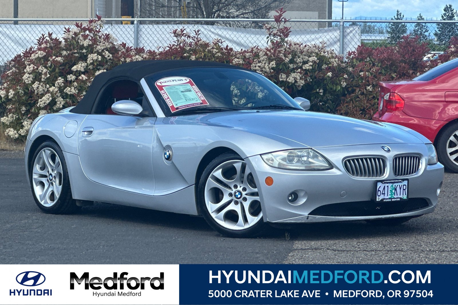 Used 2005 BMW Z4 3.0i RWD video 1