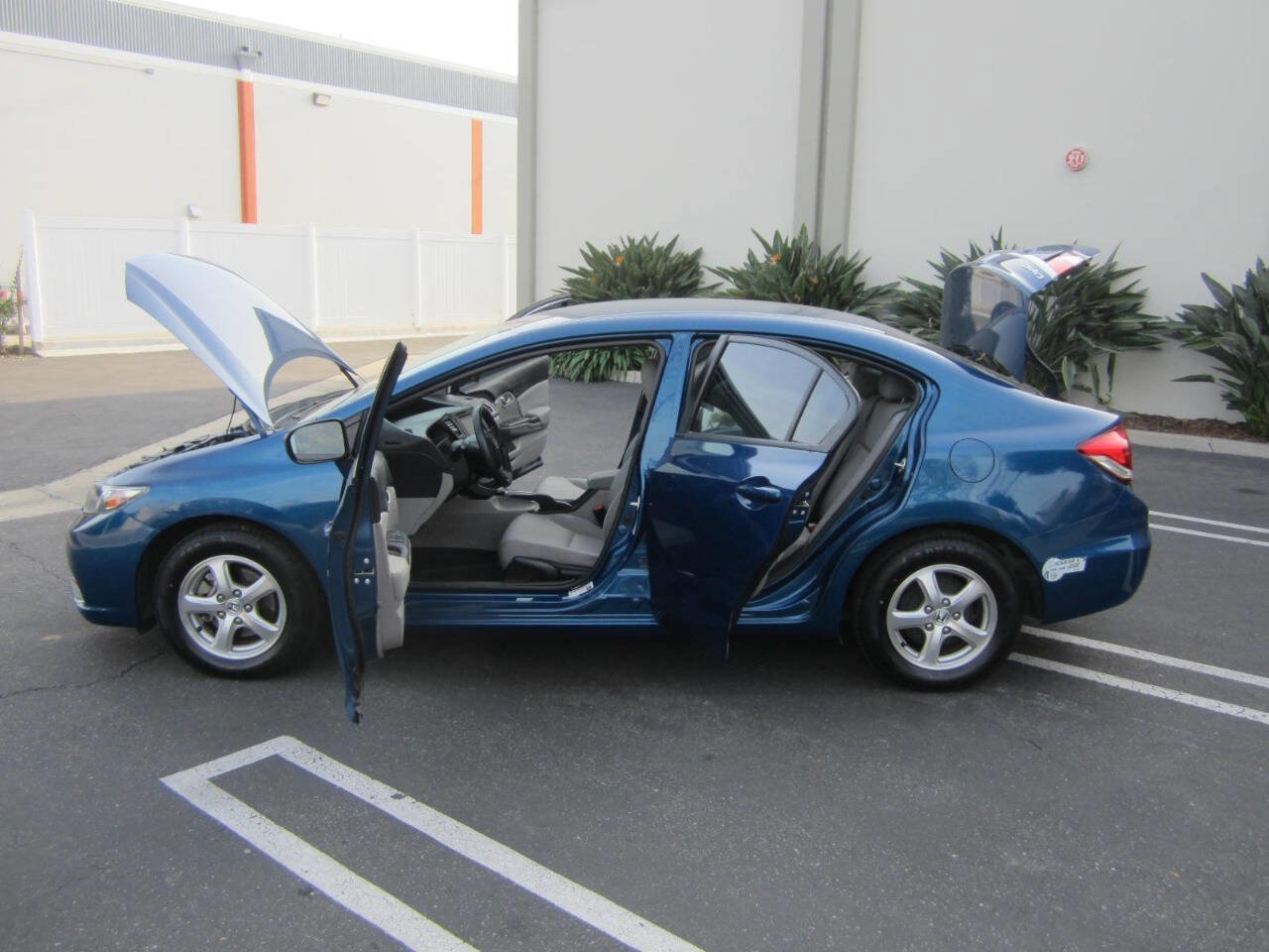 Used 2014 Honda Civic Natural Gas image 9