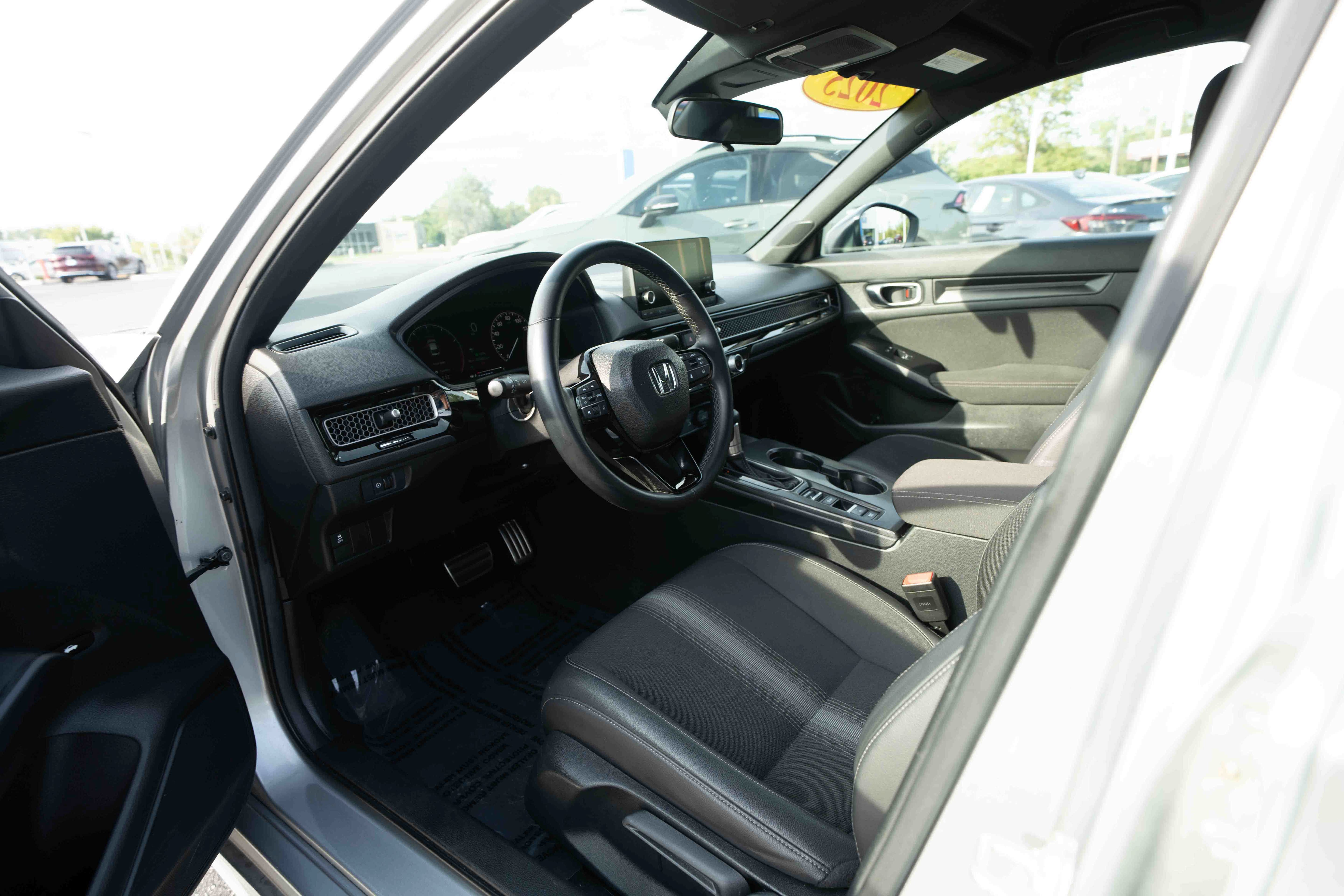 Used 2025 Honda Civic Sport image 8