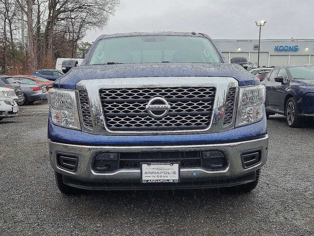 Certified 2018 Nissan Titan SV w/ SV Convenience Package image 2