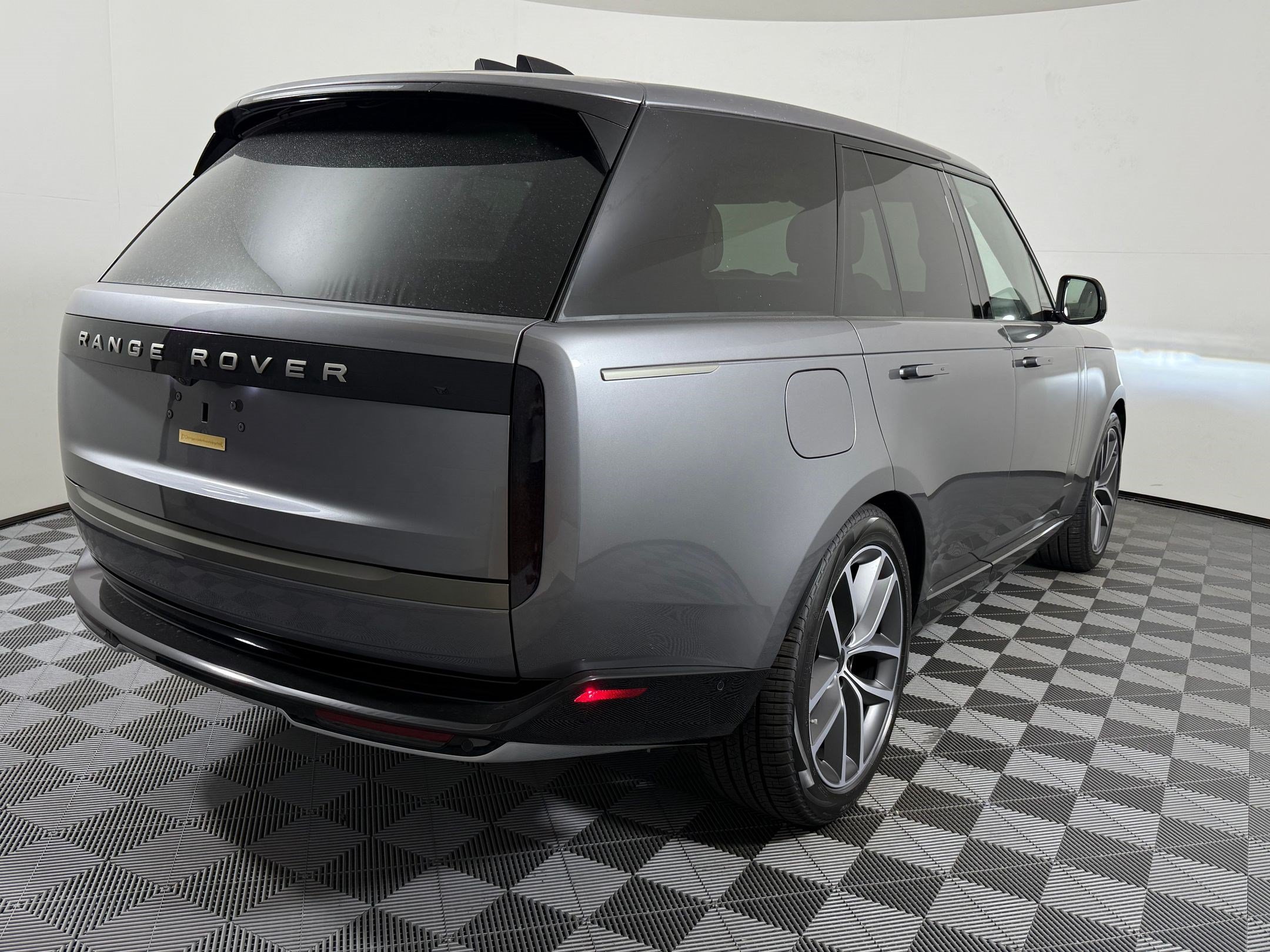 New 2026 Land Rover Range Rover SE AWD/4WD image 9