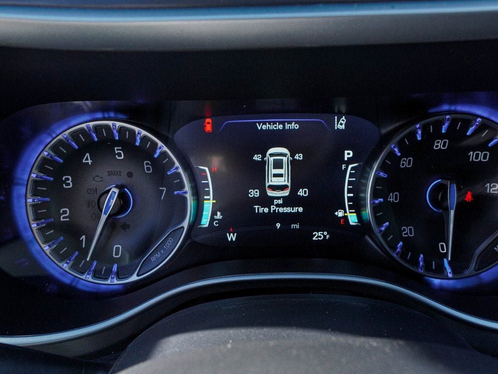 New 2026 Chrysler Pacifica Select FWD image 15