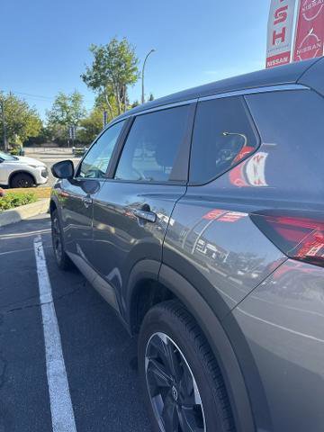 Certified 2025 Nissan Rogue SV FWD image 3