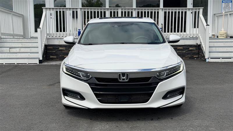 Used 2018 Honda Accord EX image 9