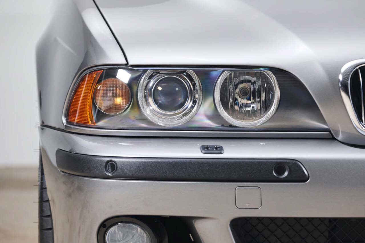 Used 2003 BMW M5 RWD image 13