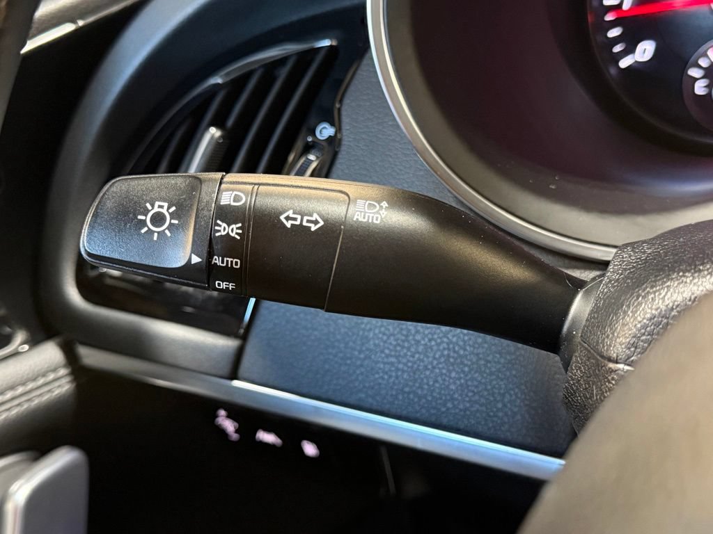 Used 2022 Kia Stinger GT-Line RWD image 25