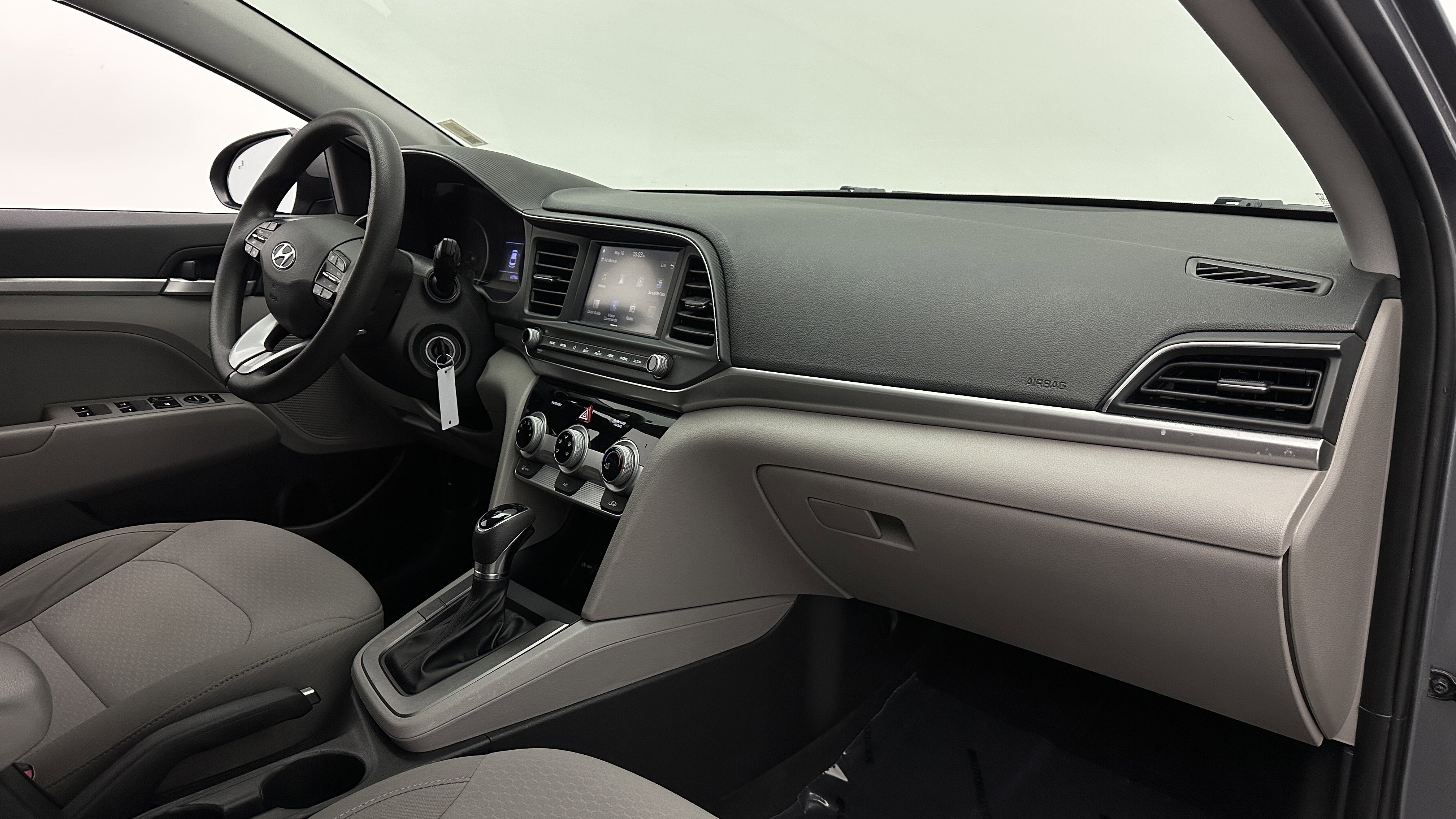 Used 2019 Hyundai Elantra SEL FWD image 31
