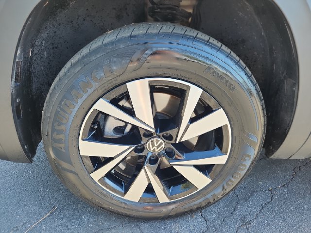 Certified 2023 Volkswagen Atlas Cross Sport SE AWD/4WD image 15