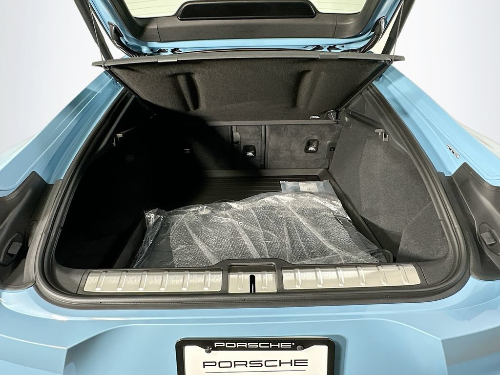 New 2026 Porsche Panamera RWD image 28