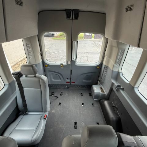 Used 2018 Ford Transit 350 XL image 19