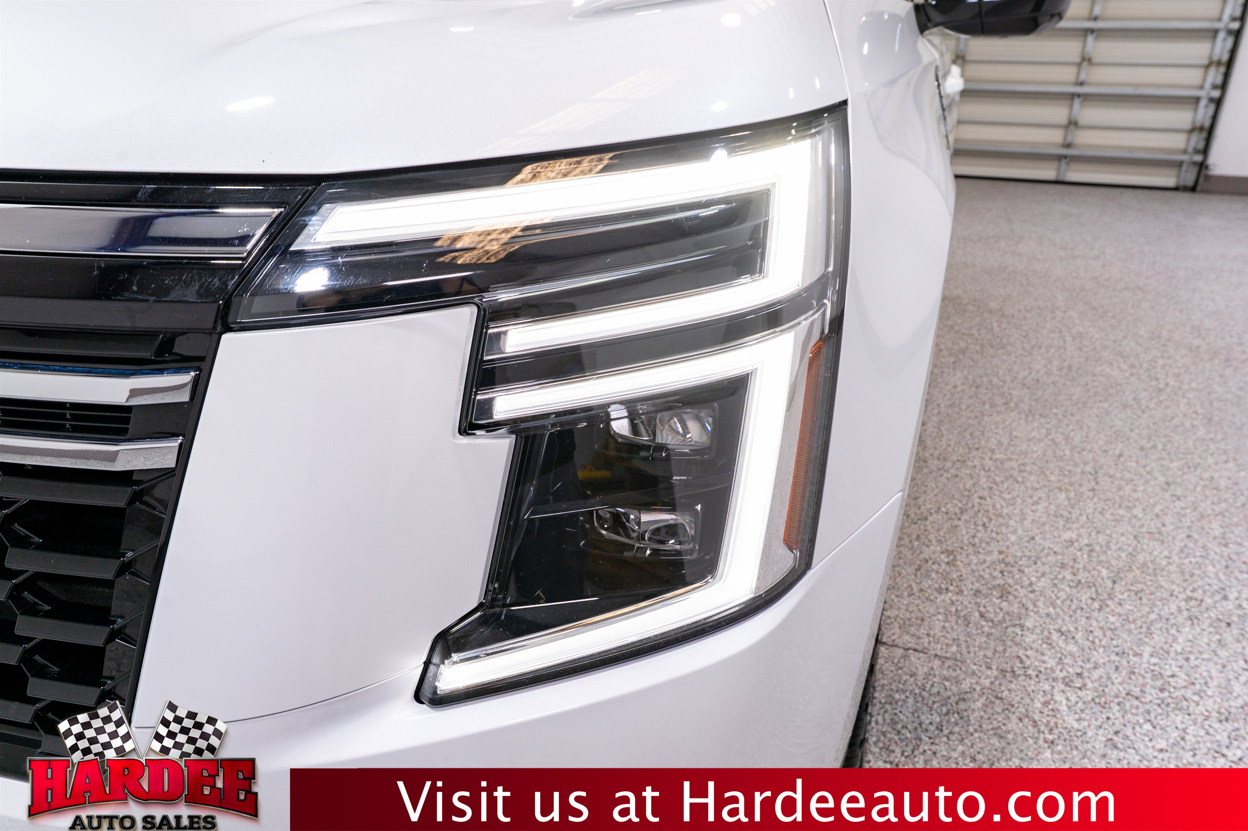 Used 2025 Nissan Armada Platinum Reserve AWD/4WD image 8