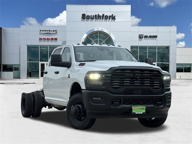 New 2025 RAM 3500 Tradesman