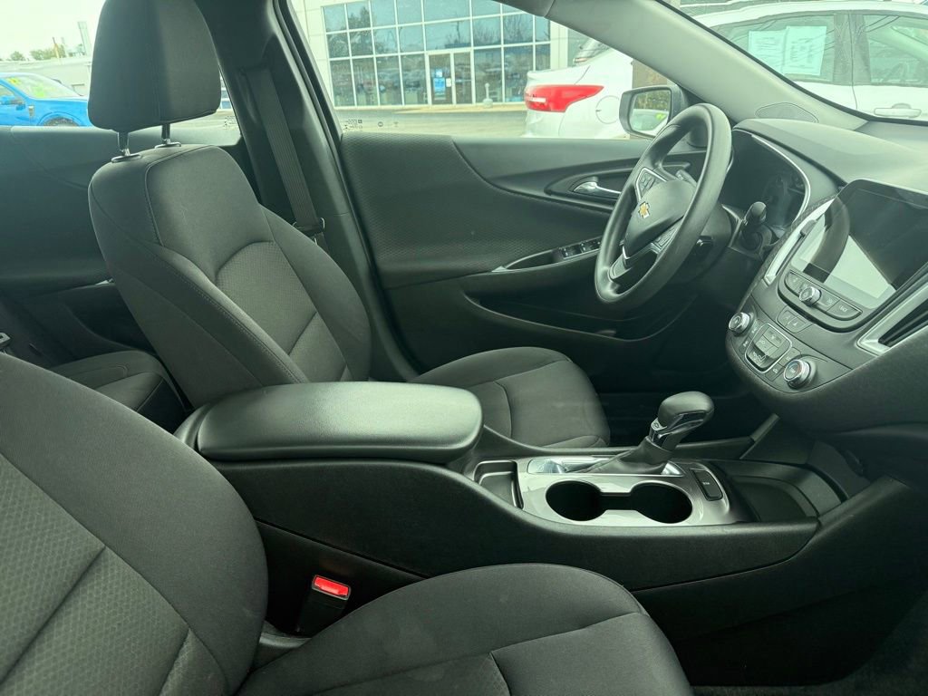 Used 2022 Chevrolet Malibu LS image 8