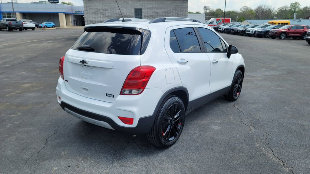 Used 2018 Chevrolet Trax LT w/ Redline Edition FWD image 12
