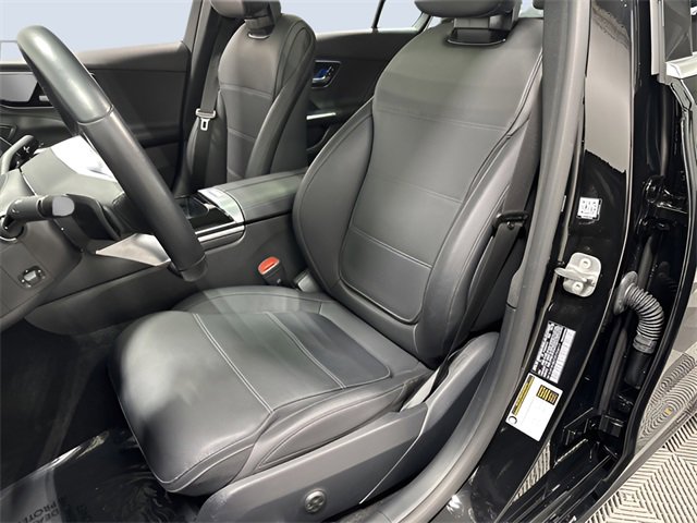 Used 2025 Mercedes-Benz C 300 4MATIC Sedan image 28