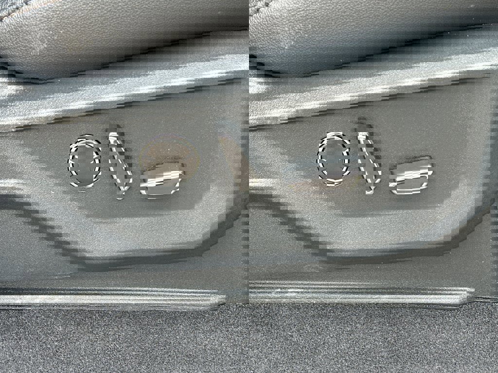 New 2025 Ford F150 Lariat w/ Equipment Group 502A High image 36