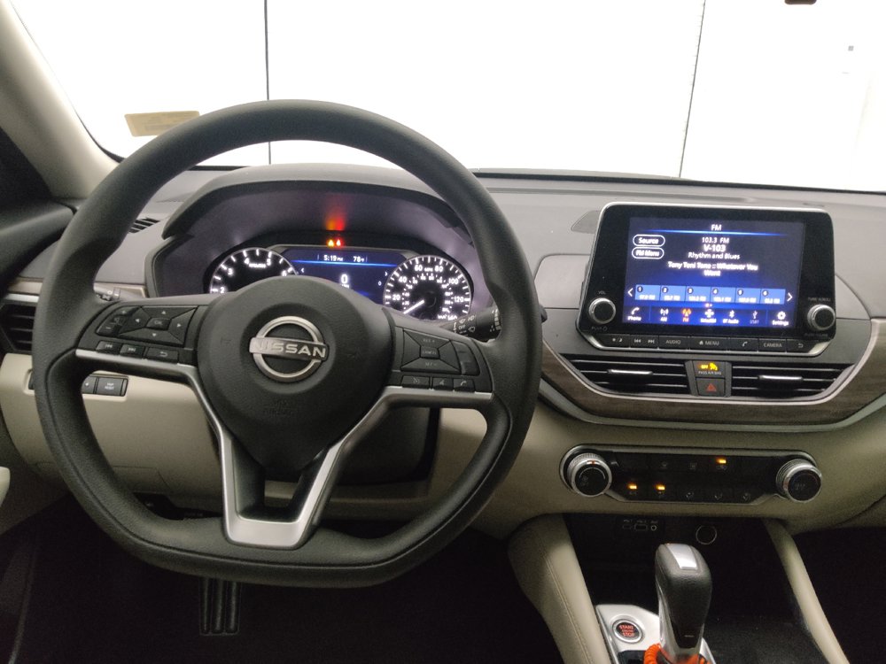 Used 2023 Nissan Altima 2.5 SV FWD image 22