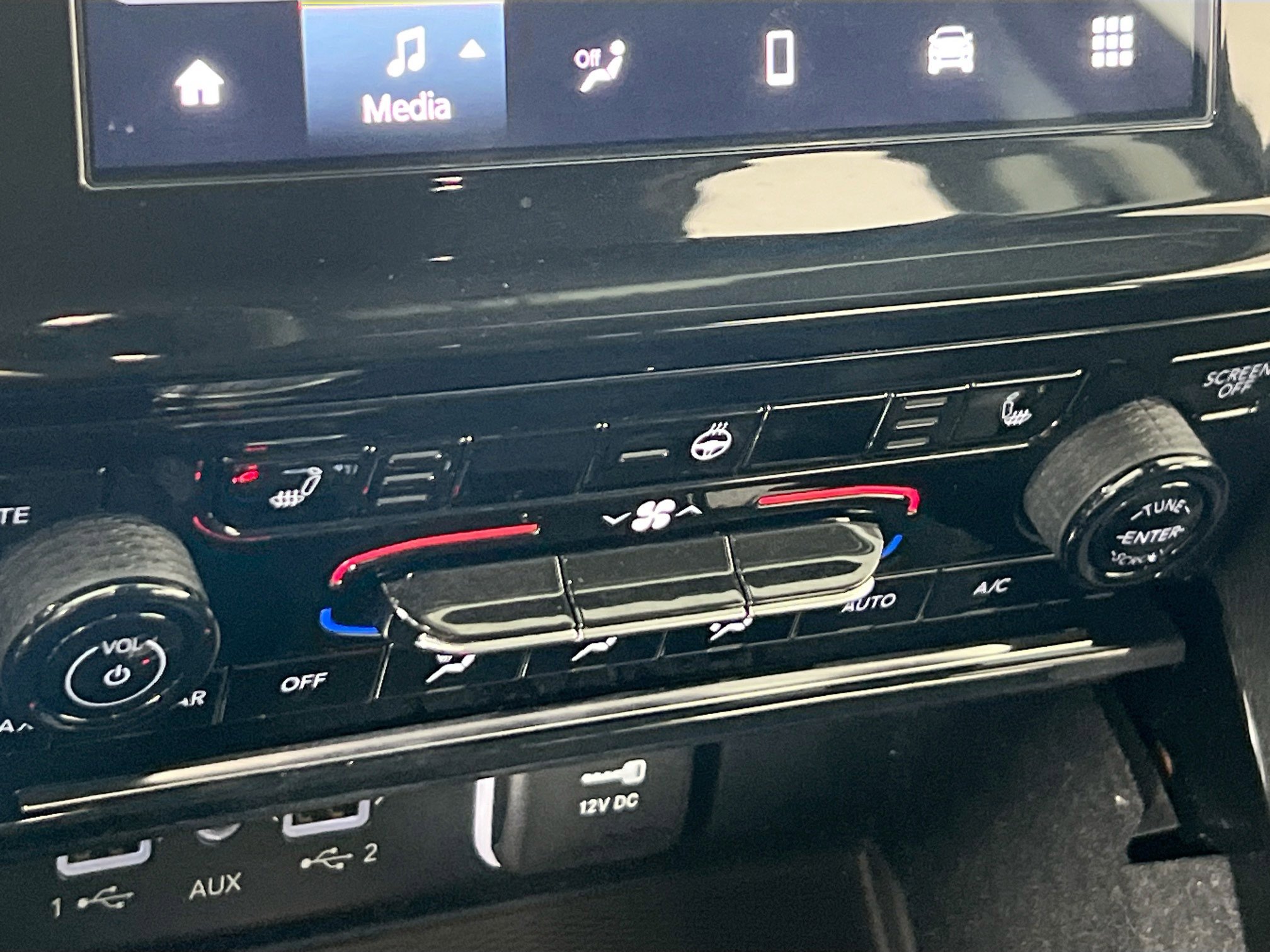 Used 2021 Jeep Grand Cherokee L Laredo w/ Luxury Tech Group I image 19