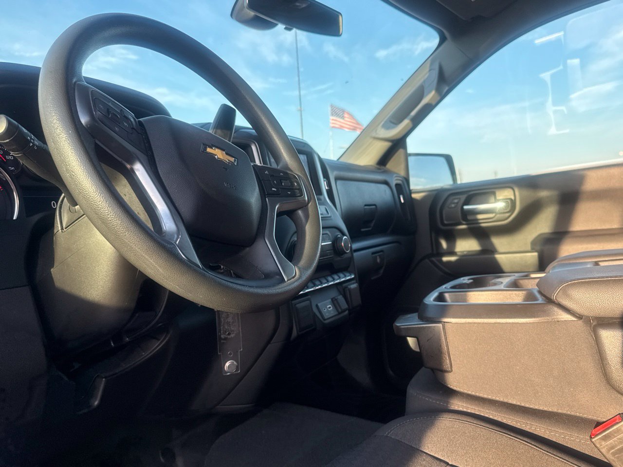 Used 2022 Chevrolet Silverado 1500 Custom w/ LPO, Dark Essentials Package RWD image 40