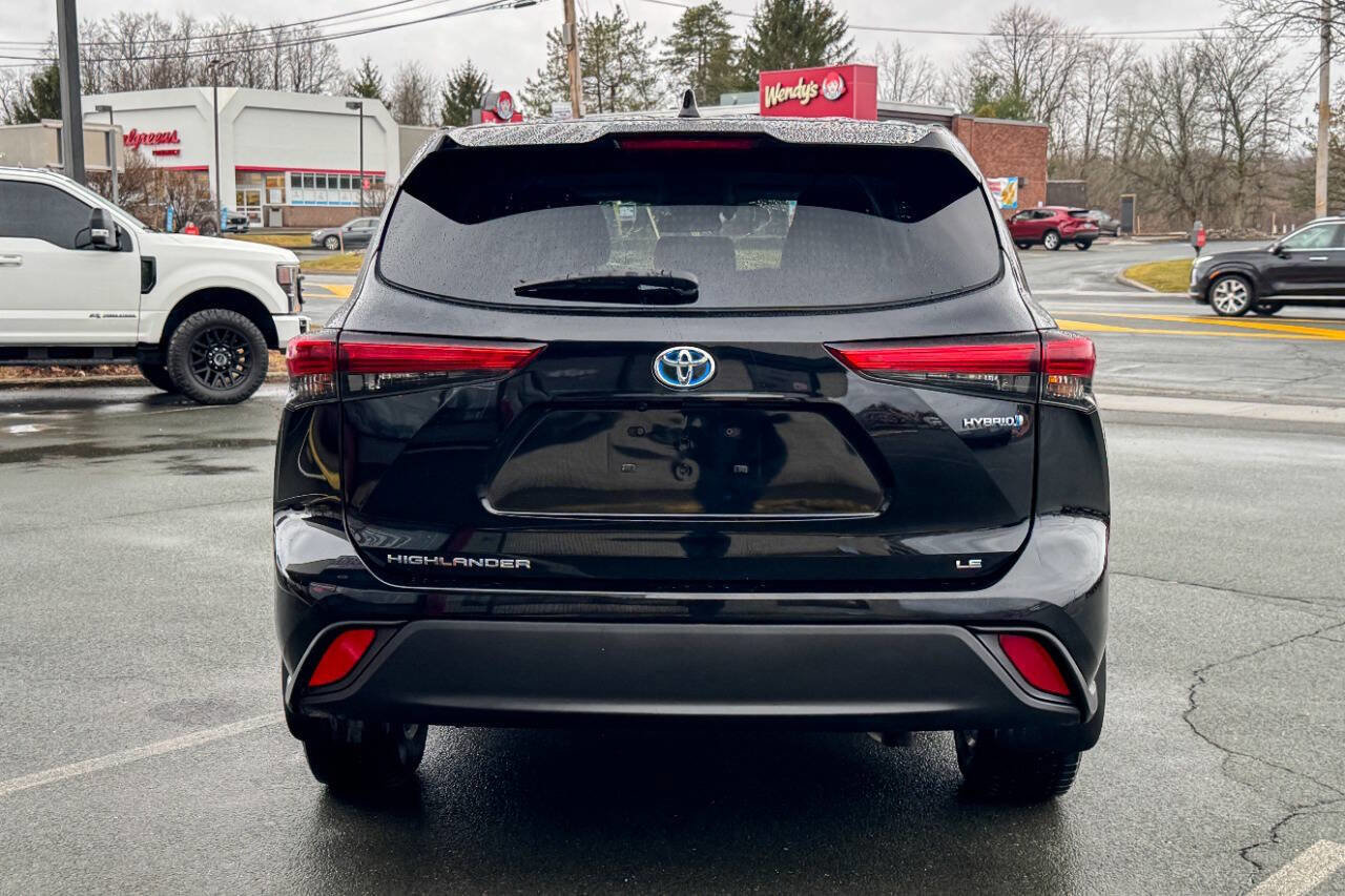Used 2020 Toyota Highlander LE image 5