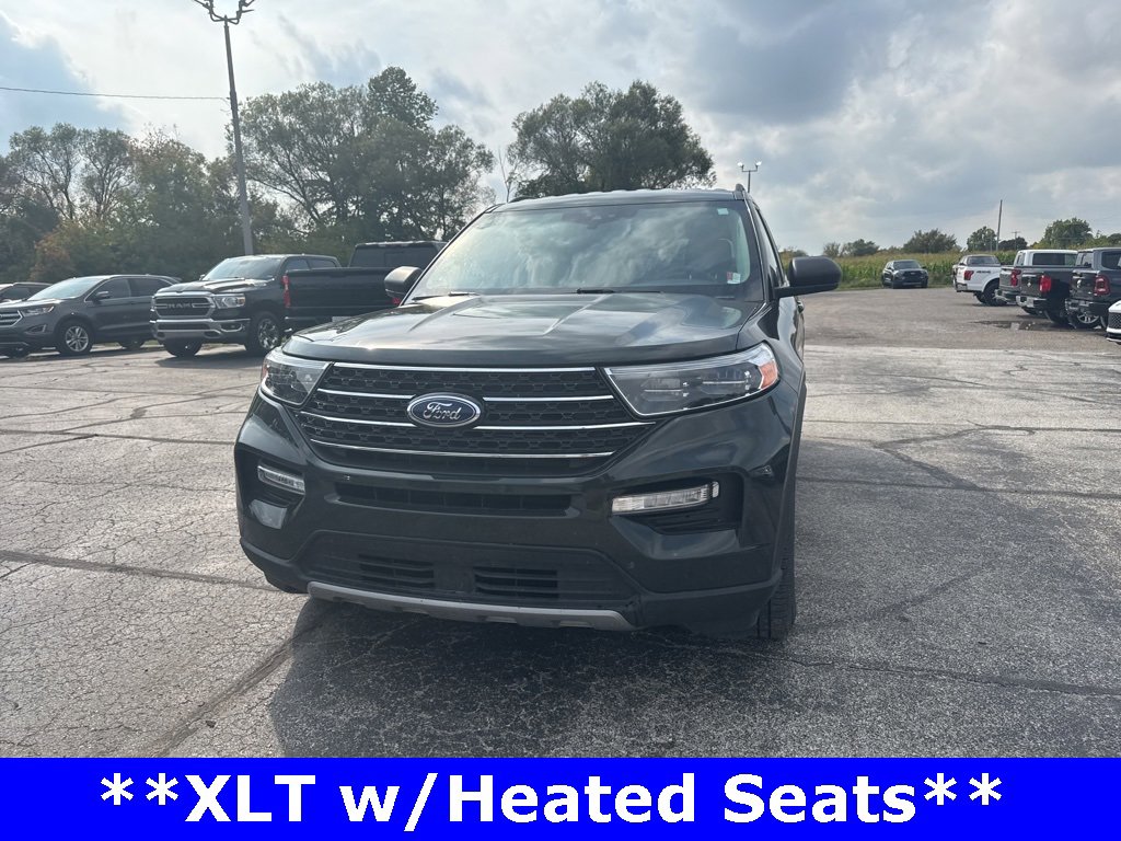 Used 2023 Ford Explorer XLT w/ Equipment Group 202A image 3